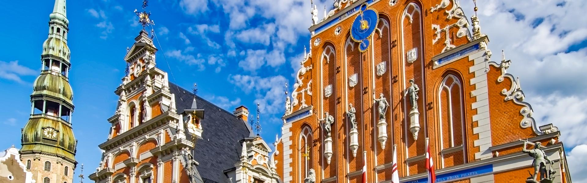 Schwarzhupterhaus und Petrikirche in Riga |  Makalu, Pixabay / Chamleon
