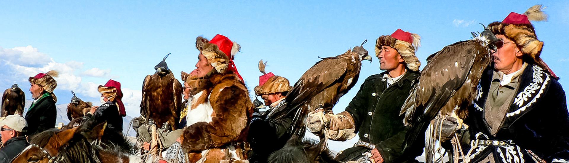 Jger mit Pferd und Adler |  Tsolmon Travel / Chamleon