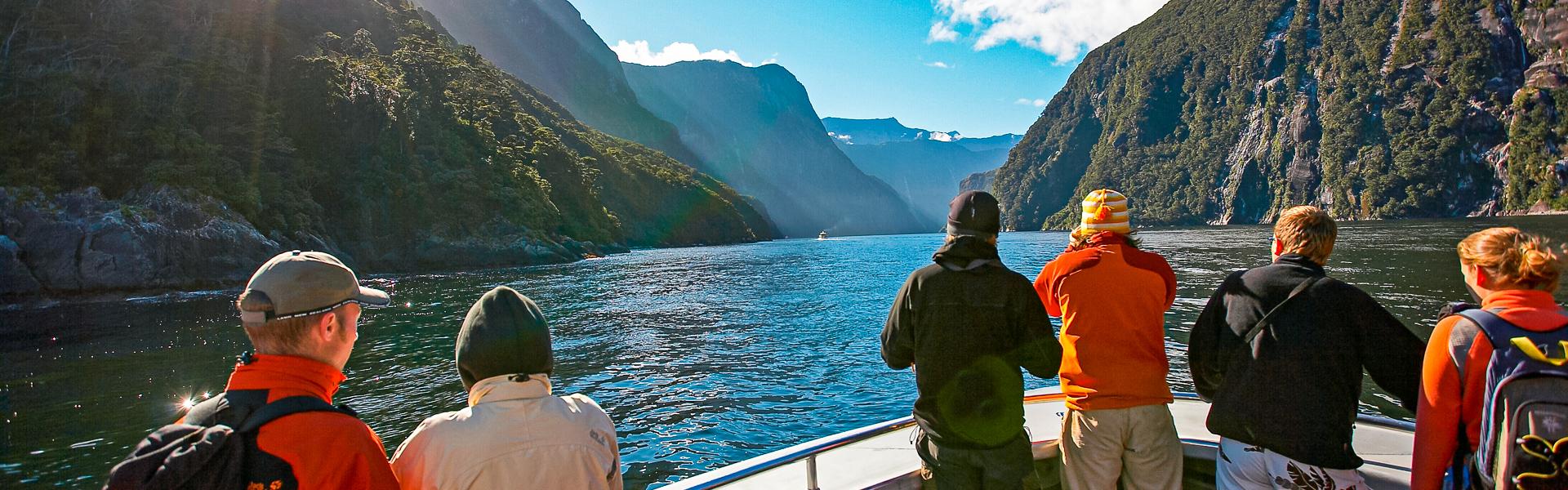 Fahrt durch den Milford Sound |  Skyline Enterprises / Chamleon