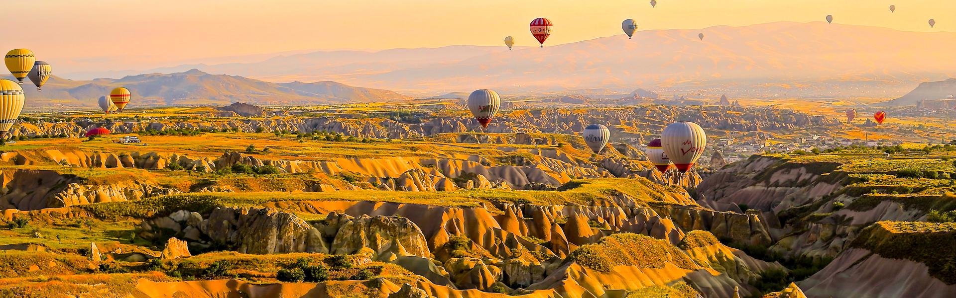 Ballons ber bizarren Tuffsteinformationen |  Pexels / Chamleon