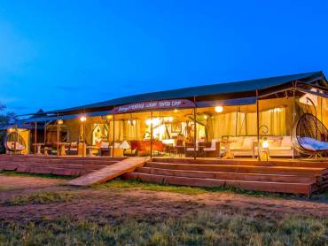 Serengeti Heritage Camp |  Serengeti Heritage Camp / Chamleon
