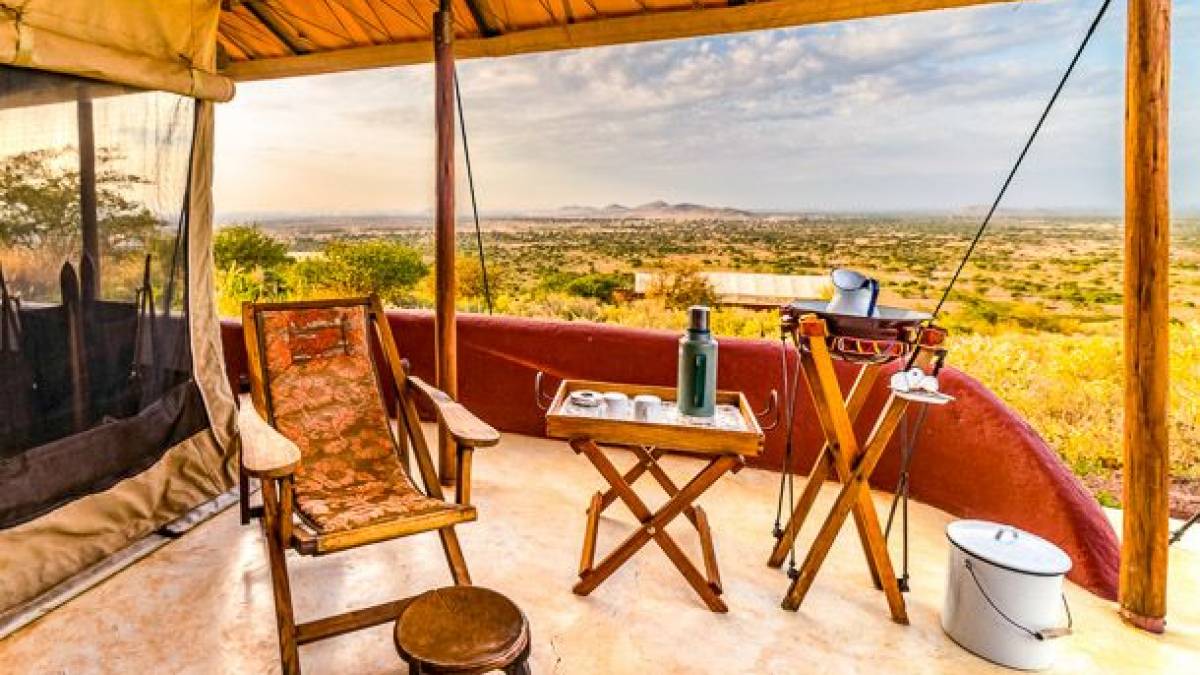 Ausblick von der Terrasse im Shu’mata Camp | © Javier Sánchez Martínez, Shu’mata Camp / Chamäleon