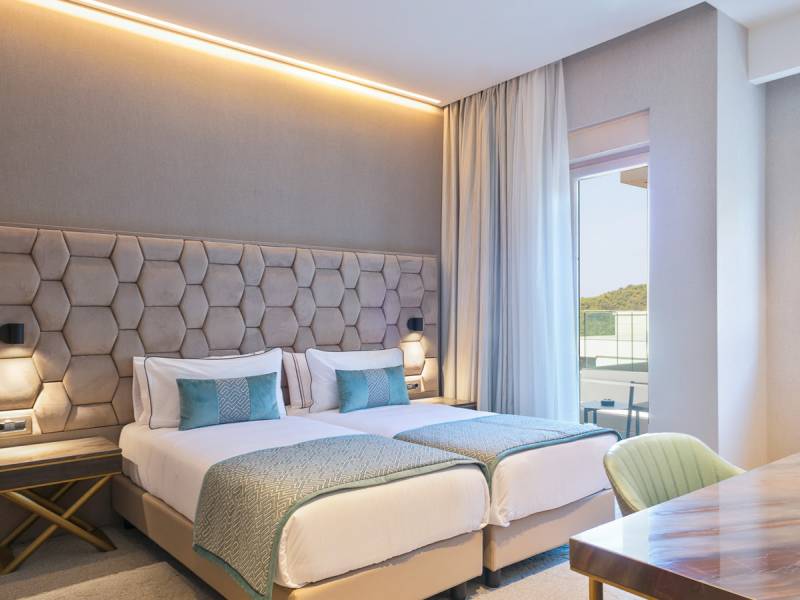 Ami Hotel |  Ami Hotel / Chamleon