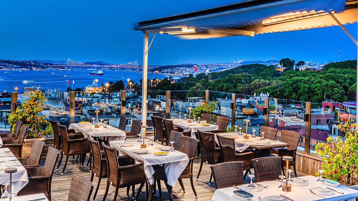 Terasse |  Zafer Gunay Gundogdu, Levni Hotel / Chamleon