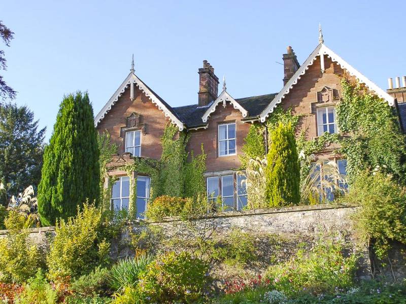 Aussenansicht | © Lands of Loyal Hotel / Chamäleon
