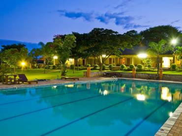 Country Boutique Hotel |  Brendon Salzer, Country Boutique Hotel / Chamleon