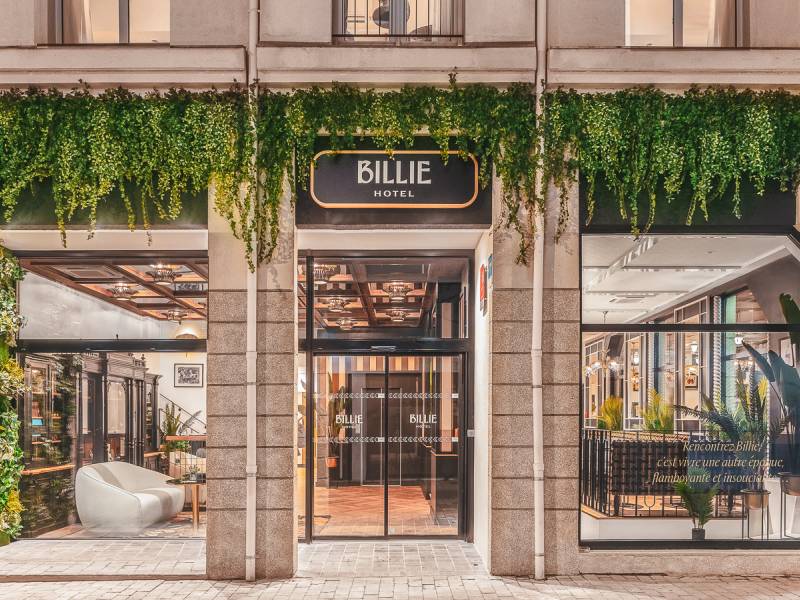 Billie Hotel Aussenansicht |  Billie Hotel / Chamleon