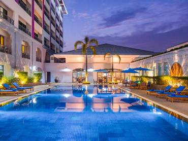 Mercure Yangon Kaba Aye |  Pongphop Chuanasa, Mercure Yangon Kaba Aye / Chamleon