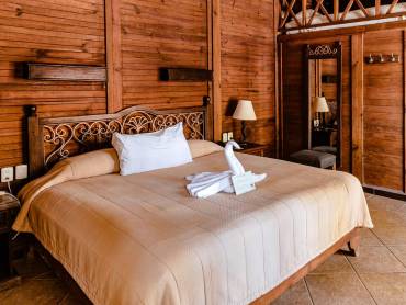 Petit Lafitte Beach Front Hotel & Bungalows |  Petit Lafitte Beach Front Hotel & Bungalows / Chamleon