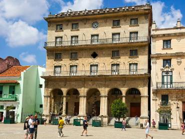 Palacio de los Corredores |  Palacio de los Corredores / Chamleon