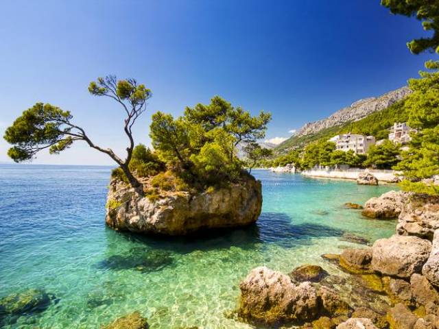 Adriakste bei Brela an der Makarska Riviera |  KellyISP, iStockphoto.com / Chamleon