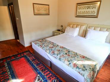 Hotelzimmer |  Ninova Hotel / Chamleon