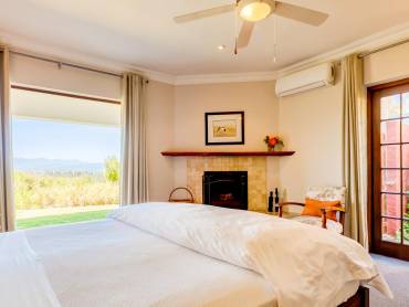 Fynbos Ridge Country House and Cottages |  Ruan Redelinghuys, Fynbos Ridge Country House & Cottages / Chamleon