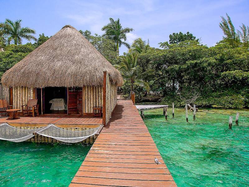 Rancho Encantado in Bacalar |  Rancho Encantado / Chamleon