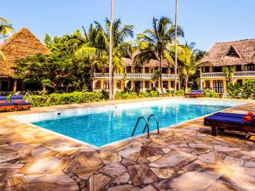 Michamvi Sunset Bay |  Michamvi Sunset Bay / Chamleon