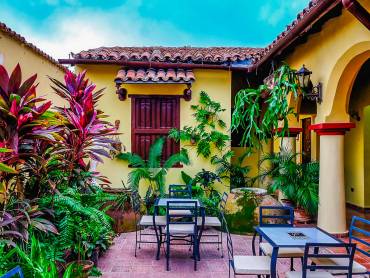 Casa Particulares San Rafel Patio |  Hostel San Rafael, Latinconnect / Chamleon