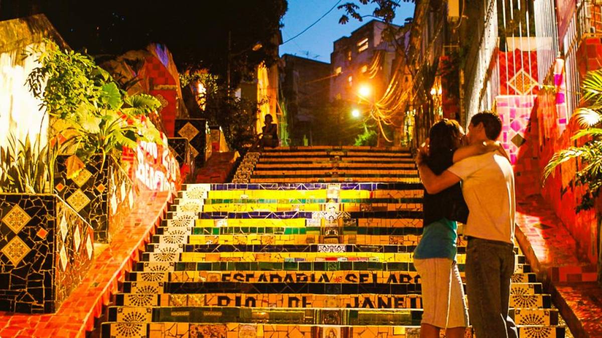 Selarón-Treppe im Künstlerviertel Santa Teresa in Rio | © Ben Ostrower, Unsplash / Chamäleon Selarón-Treppe im Künstlerviertel Santa Teresa in Rio | © Ben Ostrower, Unsplash / Chamäleon