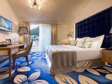 Grand Hotel Slavia |  Grand Hotel Slavia / Chamleon