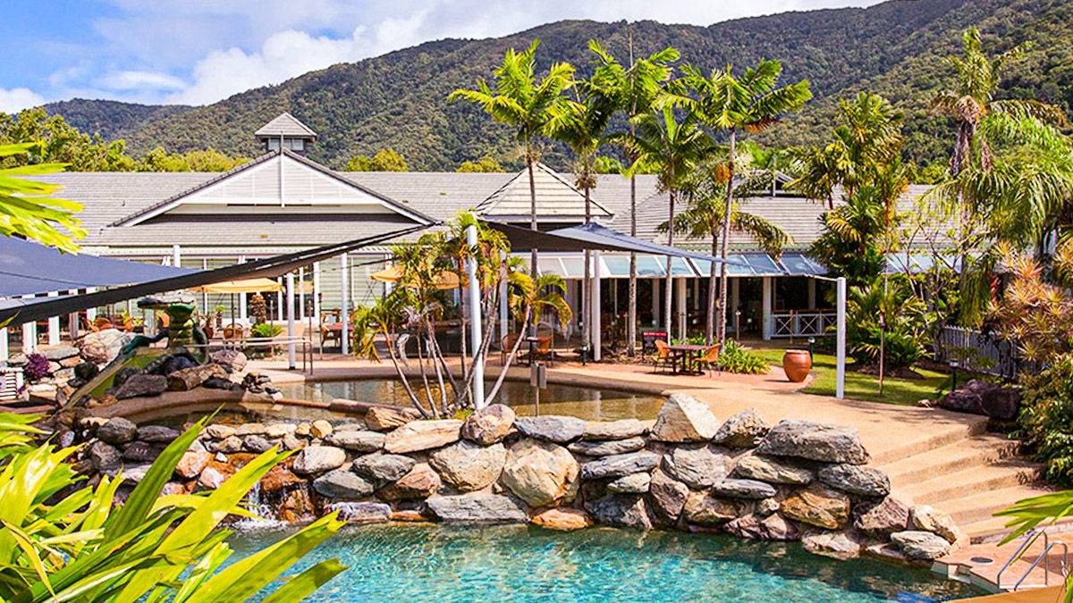 Grand Chancellor Palm Cove |  Mauro Risch, Grand Chancellor Palm Cove / Chamleon