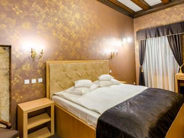 Hotel am Ring |  Gina Stef, Hotel am Ring / Chamleon