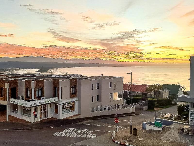 Sunway South Africa Plettenberg Bay Bayview  |  Bruce Taylor, Sunway South Africa Plettenberg Bay Bayview / Chamleon