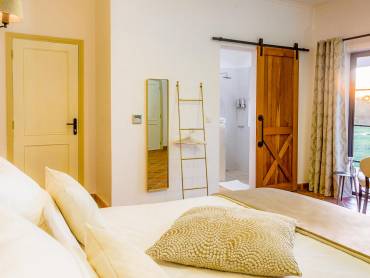 Kili Seasons Hotel |  Kili Seasons / Chamleon