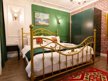 Boutique Hotel Kooperativa | Olger Zace, Boutique Hotel Kooperativa / Chamleon