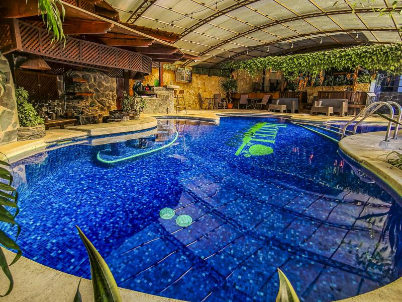Pool |  Poco a Poco Hotel / Chamleon