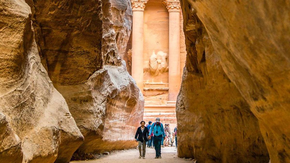 Weg durch die Schlucht zum Tempal | © Simon Goetz, Unsplash / Chamäleon