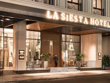 La Siesta Premium Hanoi |  La Siesta Premium Hanoi / Chamleon