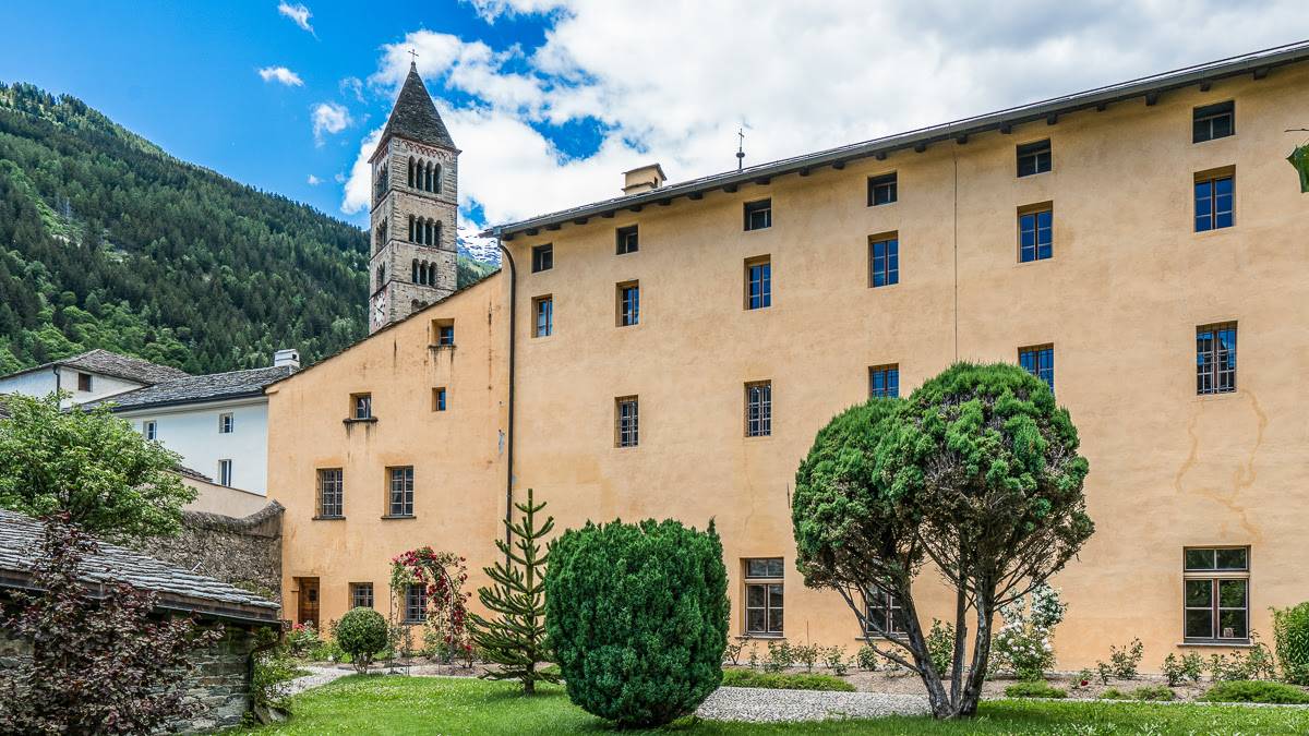 Vecchio Monastero Poschiavo  |  andreabasci, Vecchio Monastero Poschiavo / Chamleon