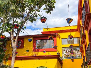 Oaxaca Real Hotel |  Oaxaca Real Hotel / Chamleon