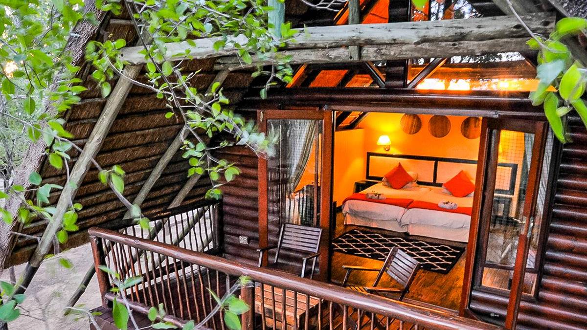 Hluhluwe River Lodge |  Gavin Dickson, Hluhluwe River Lodge / Chamleon
