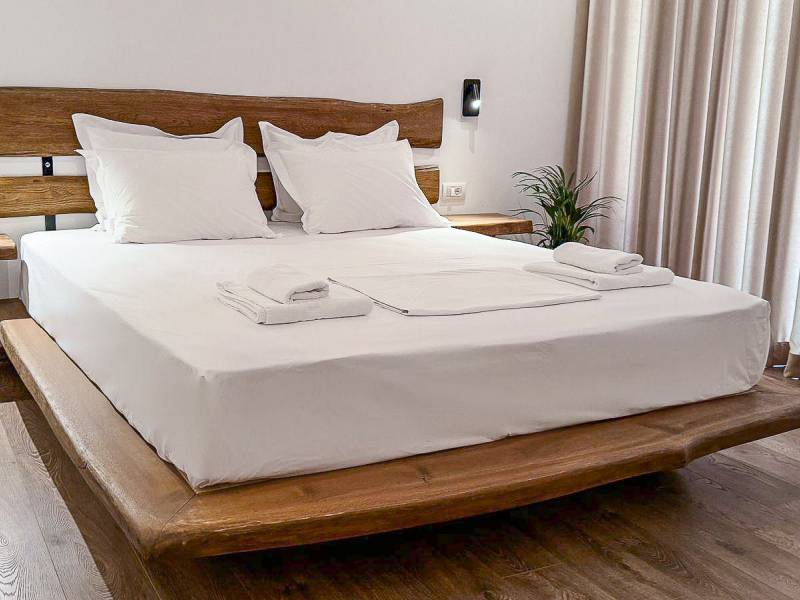 Hotelzimmer |  Alpeta Agrotourism & Winery / Chamleon