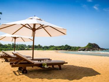 Shinagawa Beach Resort |  Dimitri Crusz, Shinagawa Beach Resort / Chamleon