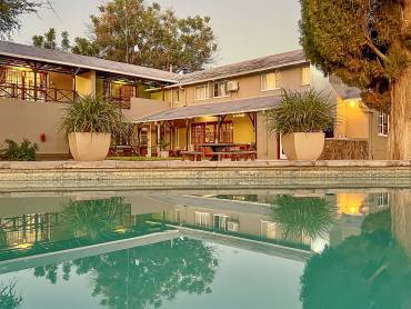 Immenhof Gstefarm  |  Immenhof Gstefarm / Chamleon