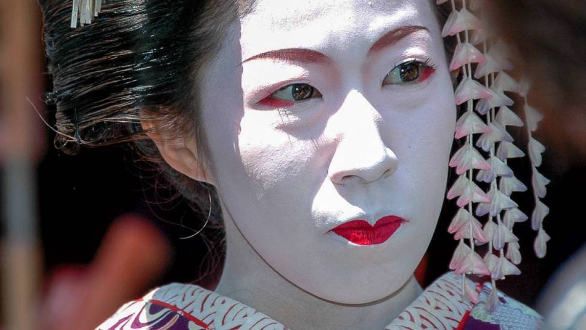Gesicht einer Geisha | © Karin Walter / Chamäleon Gesicht einer Geisha | © Karin Walter / Chamäleon