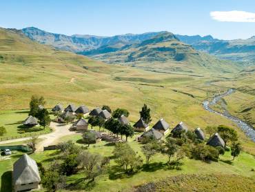 Lotheni Chalets |  Bruce Taylor, Lotheni Chalets / Chamleon