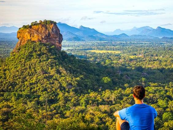 Ausblick auf den Lwenfelsen |  blazekg, iStockphoto.com / Chamleon