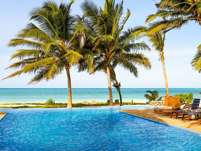 Aqua Beach Resort & Spa