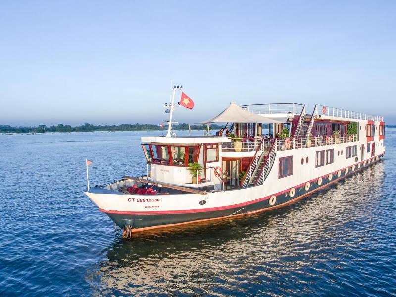 Mekong Eyes Explorer |  Mekong Eyes Explorer / Chamleon
