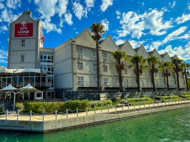 City Lodge Hotel Victoria & Alfred Waterfront |  Bruce Taylor, City Lodge Hotel Victoria & Alfred Waterfront / Chamleon