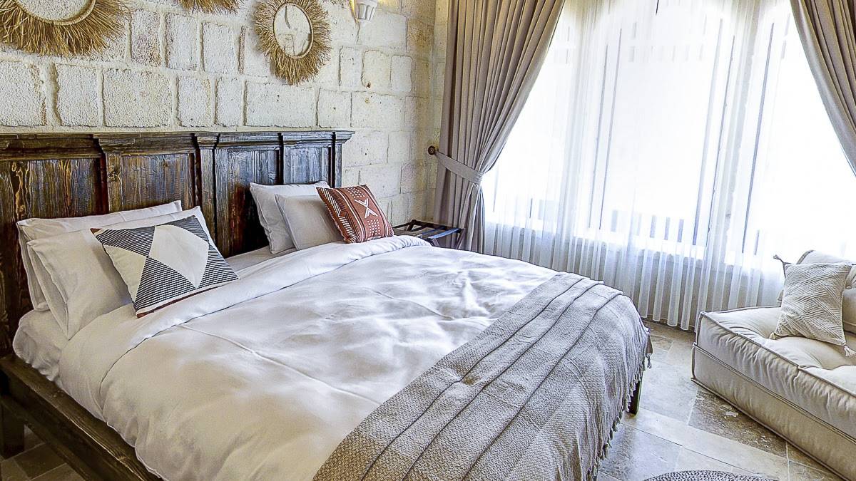 Hotelzimmer |  Nujelm Hotel / Chamleon