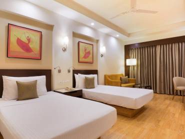 Lemon Tree Bangalore |  Royal Or Lemon Tree Bangalore / Chamleon