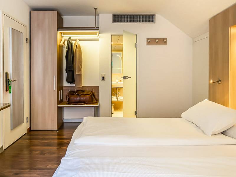 Hotel Alexander Hotelzimmer |  Maja Juzwiak, Hotel Alexander / Chamleon