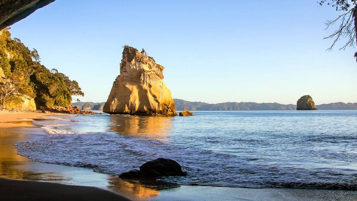 Cathedral Cove an der Mercury Bay | © Thomas Neubauer / Chamäleon Cathedral Cove an der Mercury Bay | © Thomas Neubauer / Chamäleon