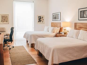 Casareyna |  Casareyna / Chamleon