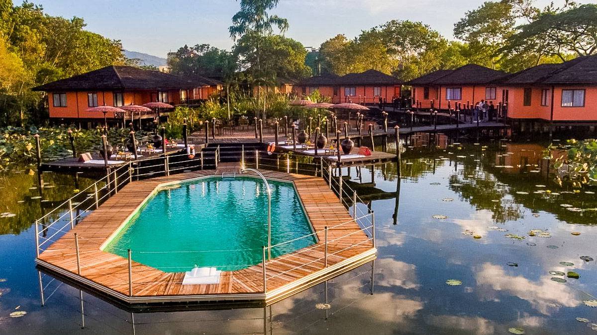 View Point Eco Lodge |  View Point Eco Lodge / Chamleon