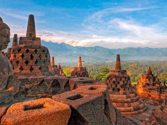 Tempel Borobudur |  Chamleon