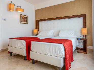 Vittoria Resort |  Alessandra Tommasi, Vittoria Resort / Chamleon
